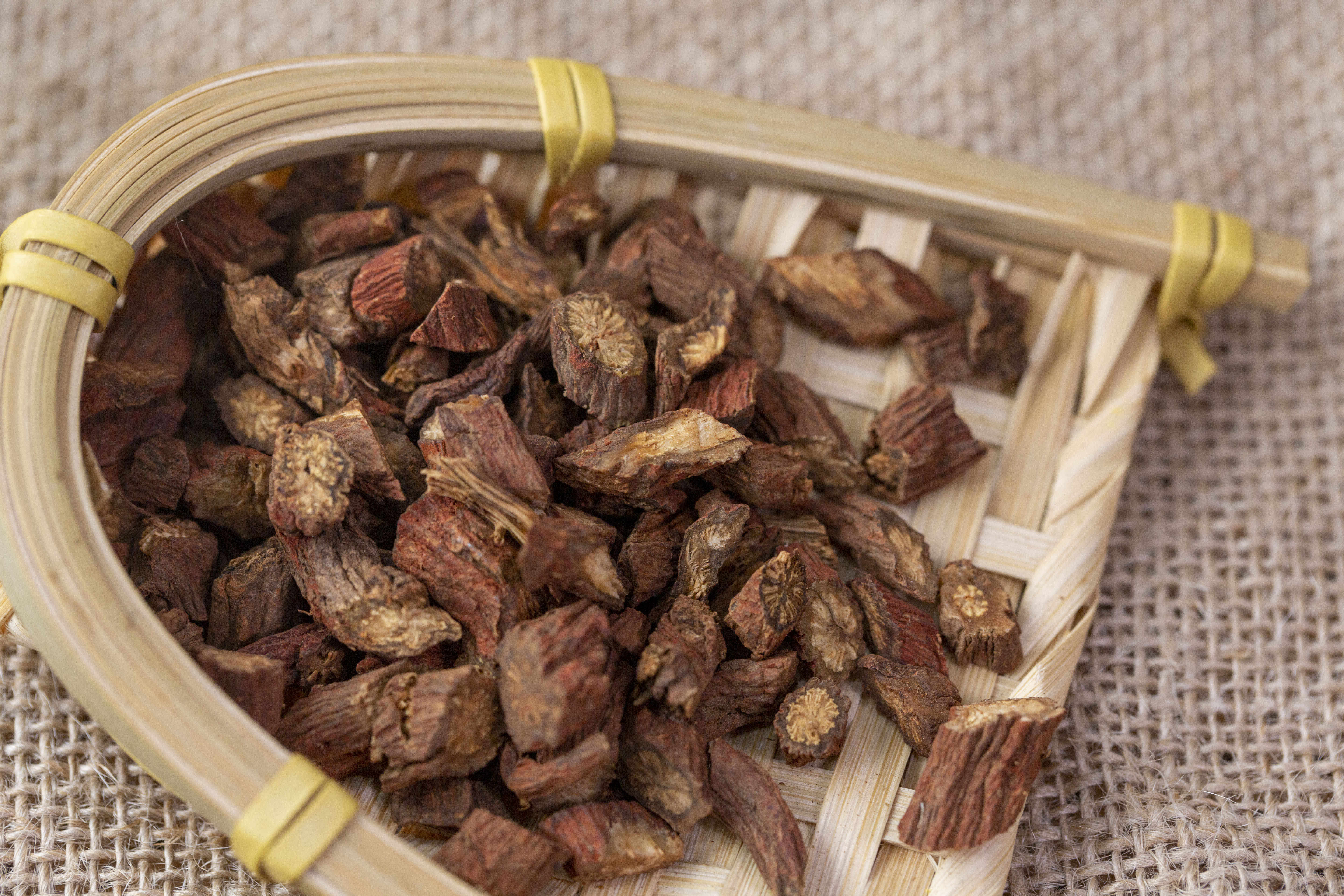 丹参能泡酒吗？ 丹参泡酒的好处