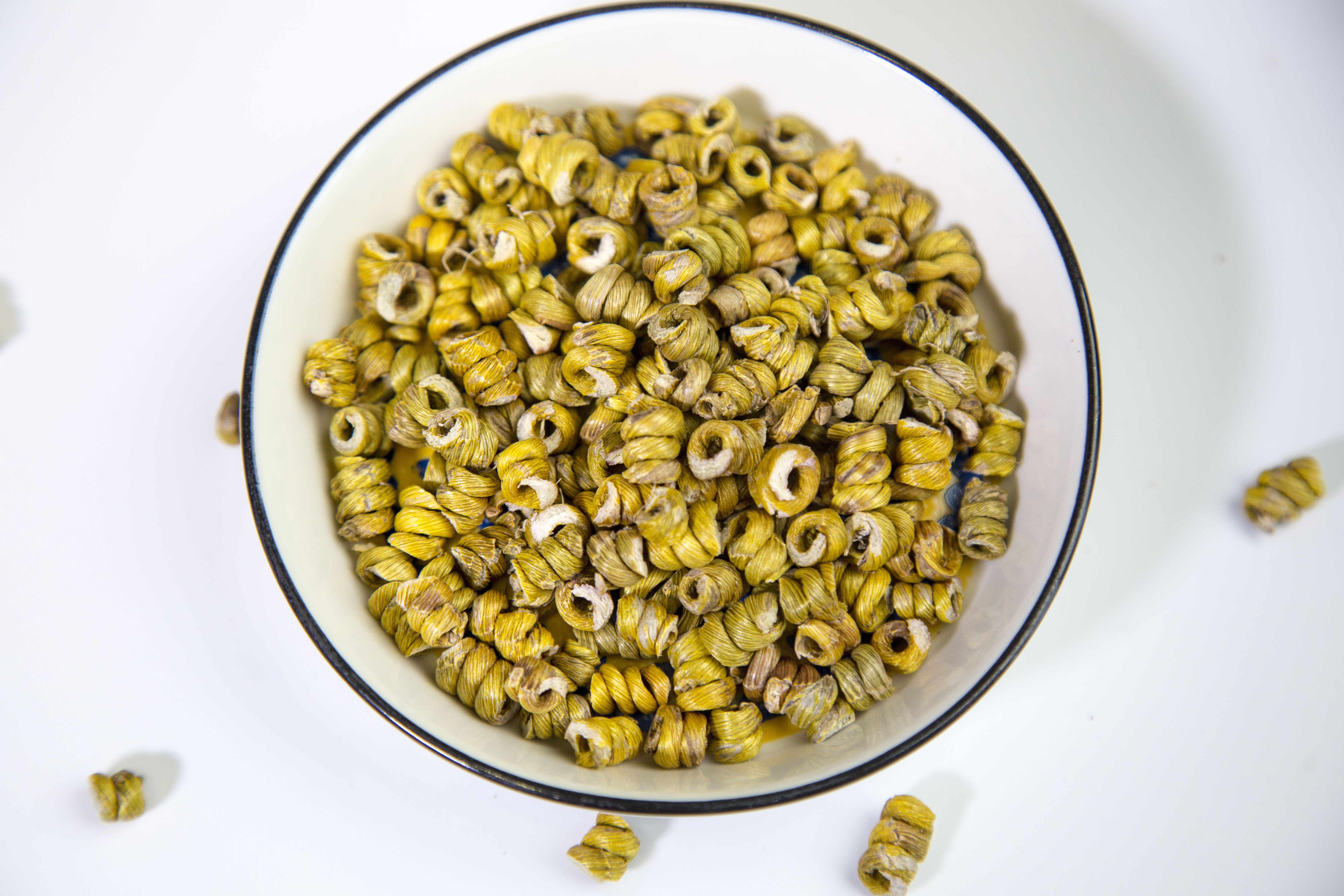 石斛泡水喝的功效和作用 石斛泡水的禁忌