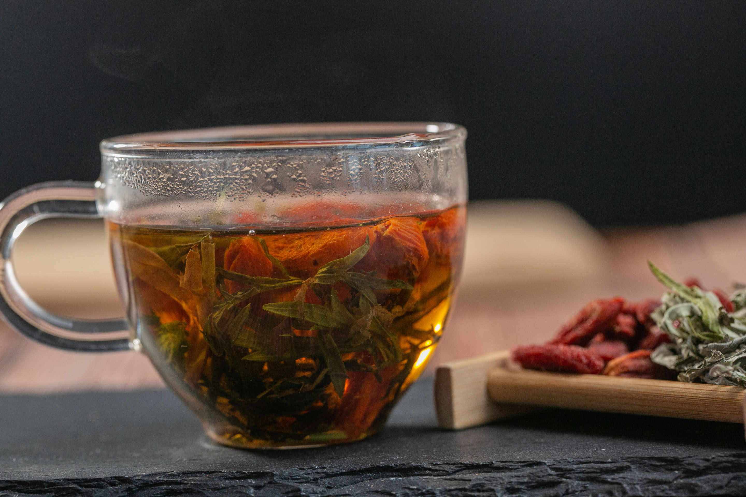 早上喝枸杞泡水好吗？ 枸杞的储存禁忌