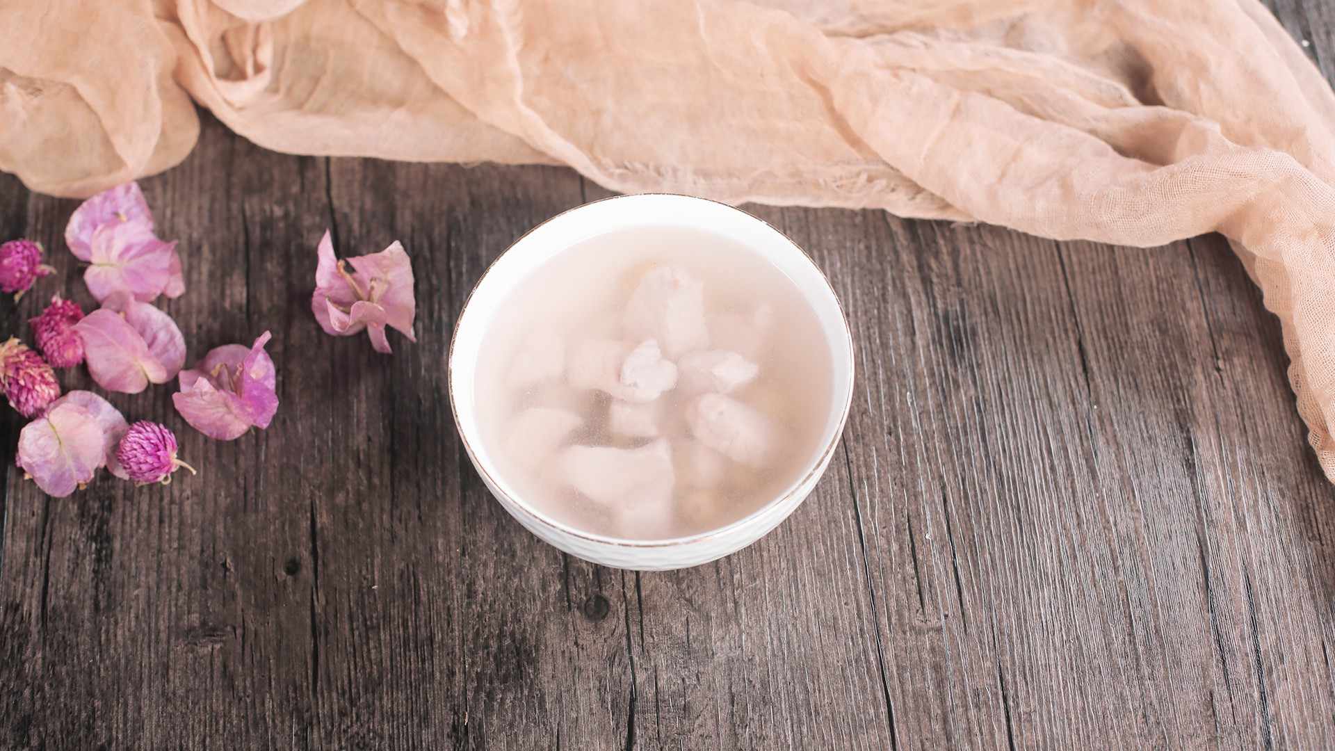 怀孕初期可以吃芡实吗？ 容易导致流产的食物