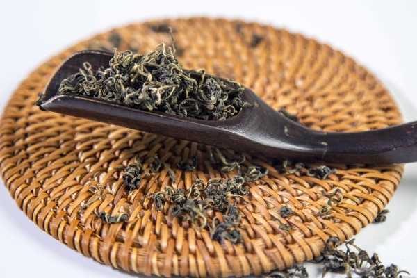 香椿子的功效与副作用 香椿子有哪些好处