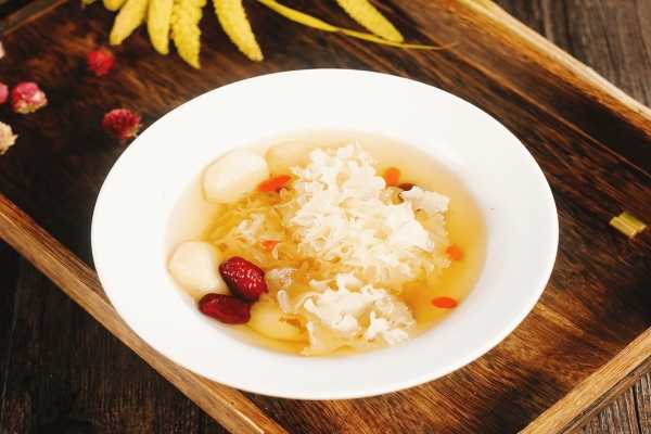 秋季养生喝什么汤呢 秋季防燥食谱有哪些