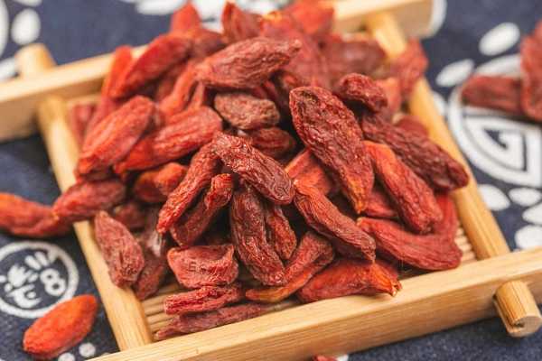 女人秋季多吃这几种食物有好处，养颜又养生