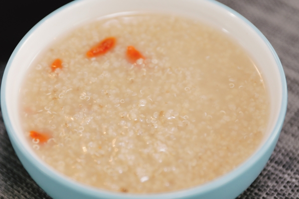 山药小米粥的功效与作用 山药养生食谱有哪些