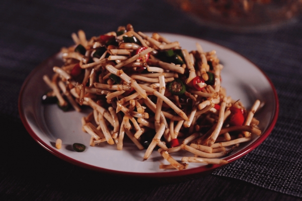 折耳根叶子的功效与作用 折耳根叶子的吃法