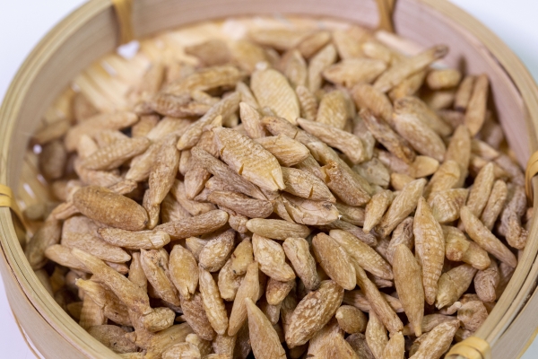 西洋参片过期了还能泡水喝吗？ 西洋参片和什么搭配好