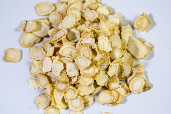 一杯水放多少片西洋参 西洋参片营养价值