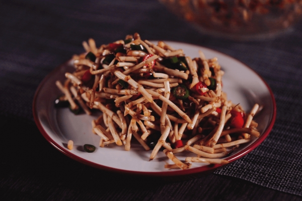 折耳根煮水要煮多久 折耳根日常怎么吃