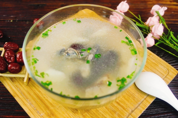 人参鸡汤怎么炖好喝又营养 人参的营养价值