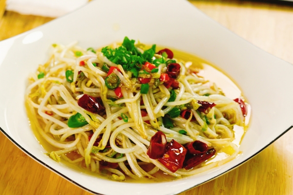 香椿芽几月份就不能吃了 适合谷雨节气吃的蔬菜