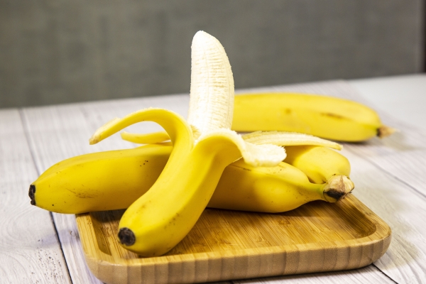 橘子和香蕉可以一起吃吗？ 香蕉可以怎么做着吃