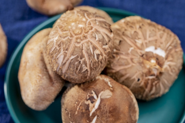 虾不可以和什么一起吃 虾怎么做简单好吃