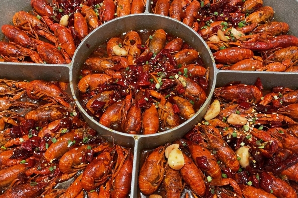 小龙虾的营养价值及功效与作用 小龙虾的挑选妙招