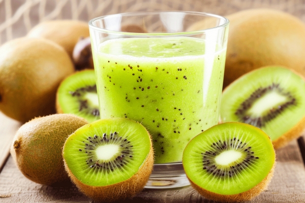 湿气重的人喝红茶还是绿茶 湿气重吃什么水果