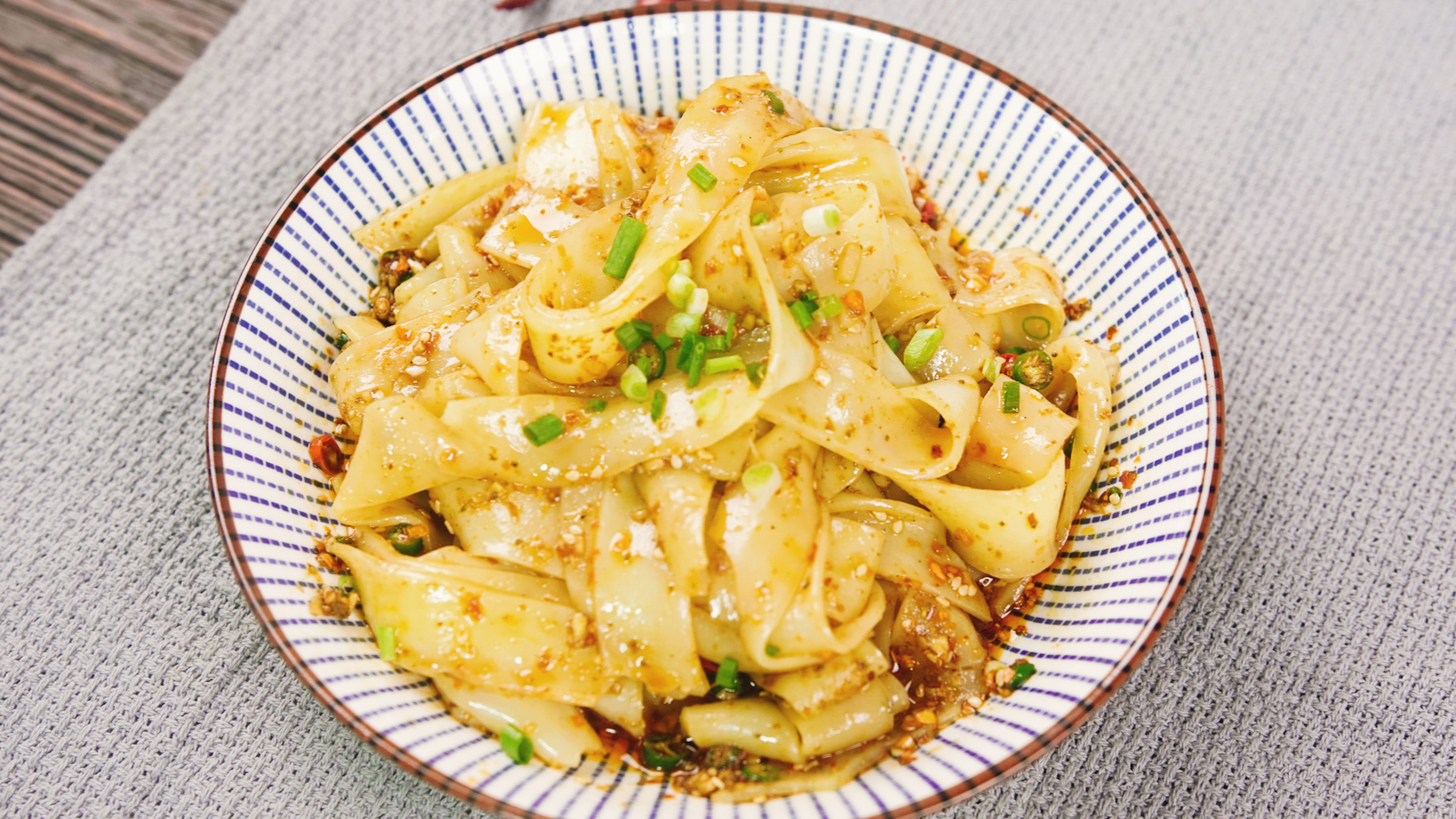 夏季凉皮吃不完怎么保存 凉皮的具体做法