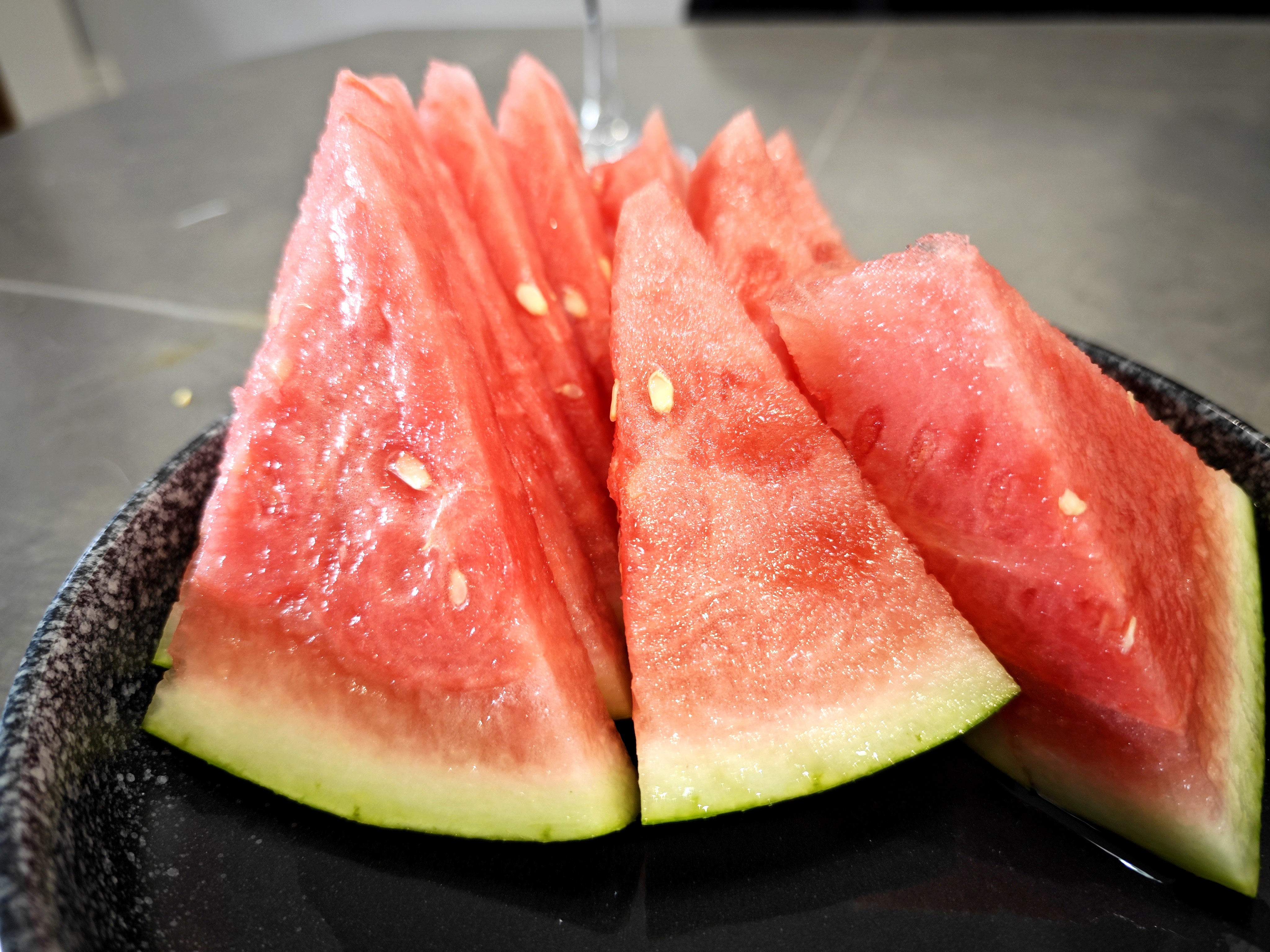 西瓜吃多了会上火吗？ 哪些人不能吃西瓜