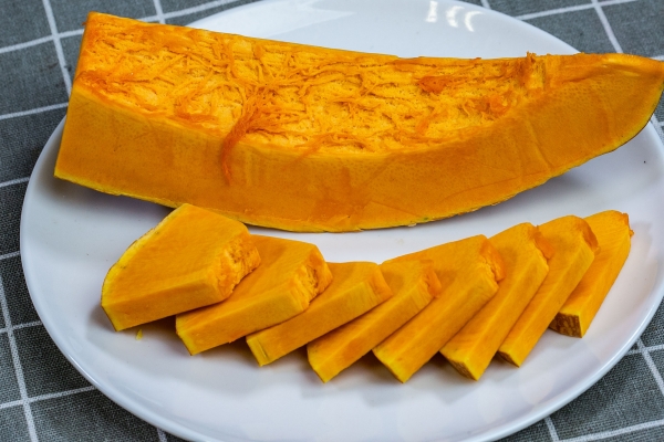 秋天吃南瓜的好处 南瓜不能和什么食物一起吃