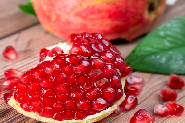 石榴是凉性还是热性 不适合食用石榴的人群
