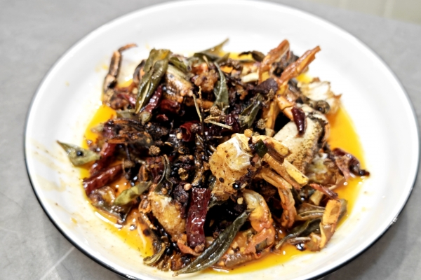 梭子蟹保存冷冻还是冷藏 梭子蟹放冰箱冷藏会死吗？