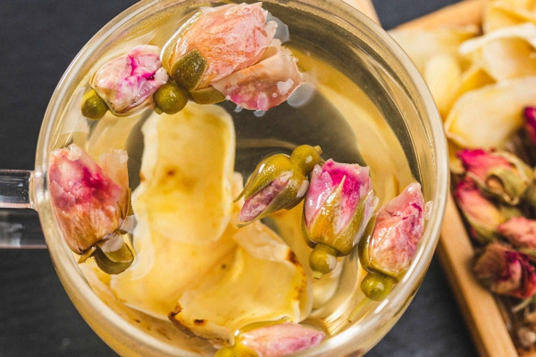 平阴玫瑰花茶的功效与作用 玫瑰花茶冲泡注意事项
