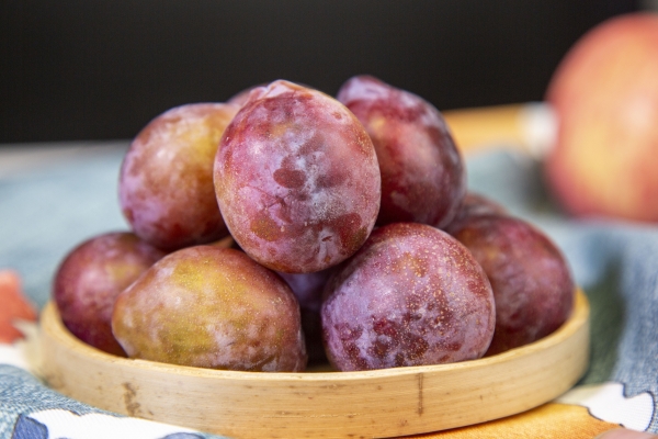 西梅的功效与作用 吃西梅的注意事项