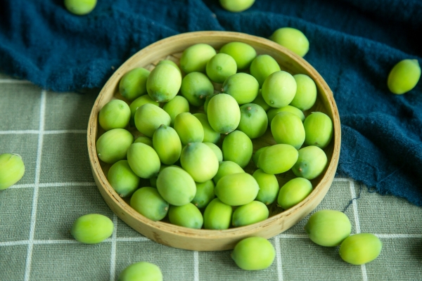 莲子心可以长期泡水喝吗？ 莲子心泡水喝的禁忌