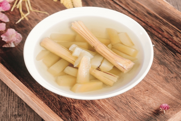 甘蔗不能和什么一起吃 甘蔗的食用注意事项