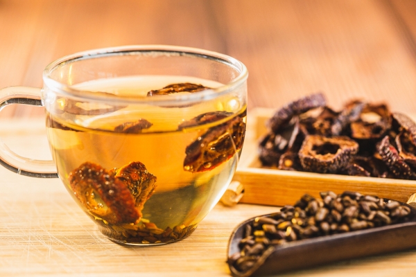 山楂和什么泡水喝减肥 山楂加什么降血脂最快