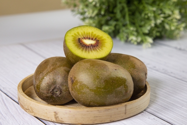 猕猴桃吃了对身体有什么好处 吃猕猴桃有什么禁忌