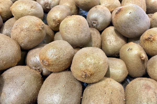 猕猴桃中间的芯能不能吃 猕猴桃中间的芯是什么