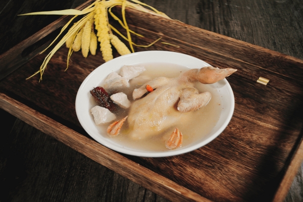 冬季喝什么汤能暖胃驱寒 喝什么茶暖胃驱寒