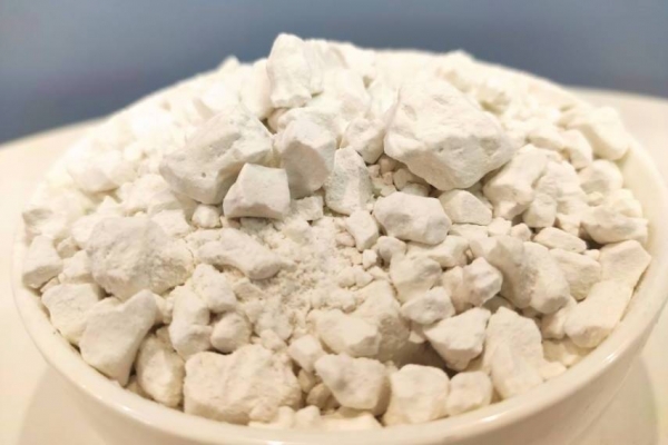 木薯怎么煮才没有毒 白木薯可以直接煮熟吃吗？