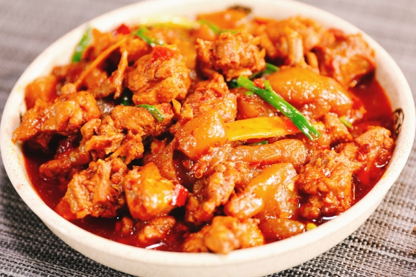 魔芋是怎么制作出来的 魔芋的原料是啥