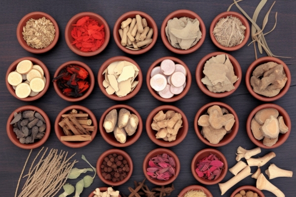 土茯苓的功效与作用 土茯苓泡水喝的禁忌