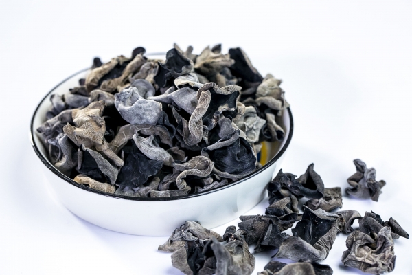 黑木耳和什么食物相克 木耳的食用注意事项