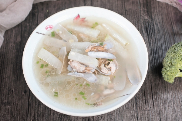 湿气重的人能喝冬瓜汤吗？ 湿气重尽量六不吃