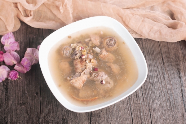 吃鸭肉上火的还是下火的 吃鸭肉需要注意什么