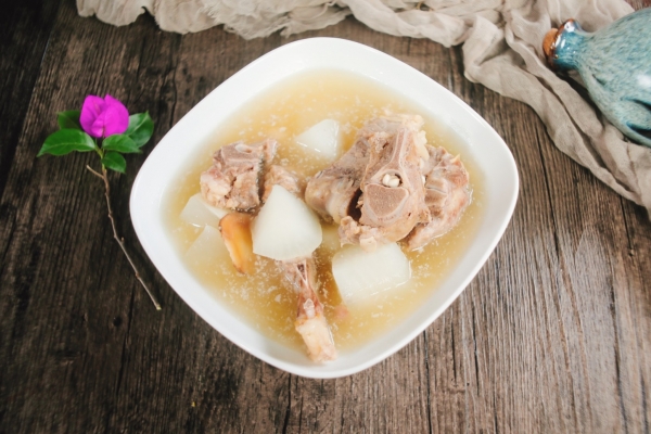 羊排怎么炖好吃又烂没腥味 吃羊排的注意事项