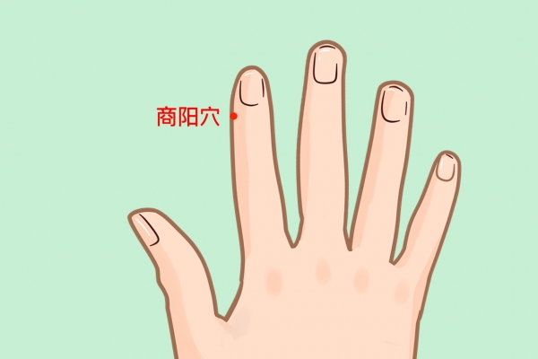 嗓子疼按哪个穴位 嗓子疼时可以吃些什么食物