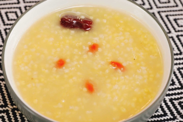 吃什么能帮助睡眠 失眠的食疗方法