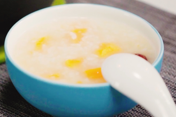 发烧不能吃什么东西 发烧患者的饮食原则