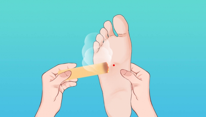 艾灸涌泉的功效和作用 艾灸时的注意事项