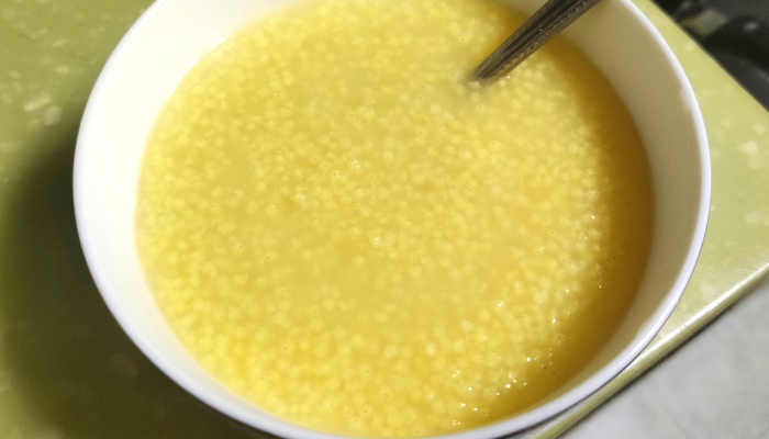 三伏天早餐喝小米粥利于养生吗？ 喝小米粥利于养生吗？