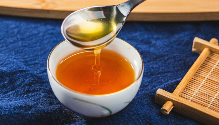 秋分喝蜂蜜水利养生吗？ 蜂蜜水在秋分养生的益处