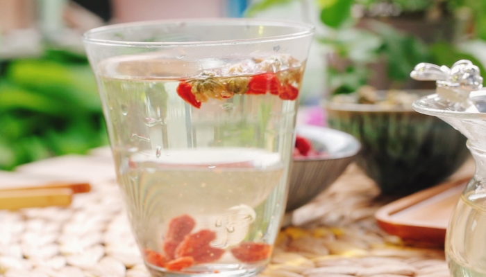 霜降喝枸杞茶适合养生吗？ 枸杞茶的养生优势